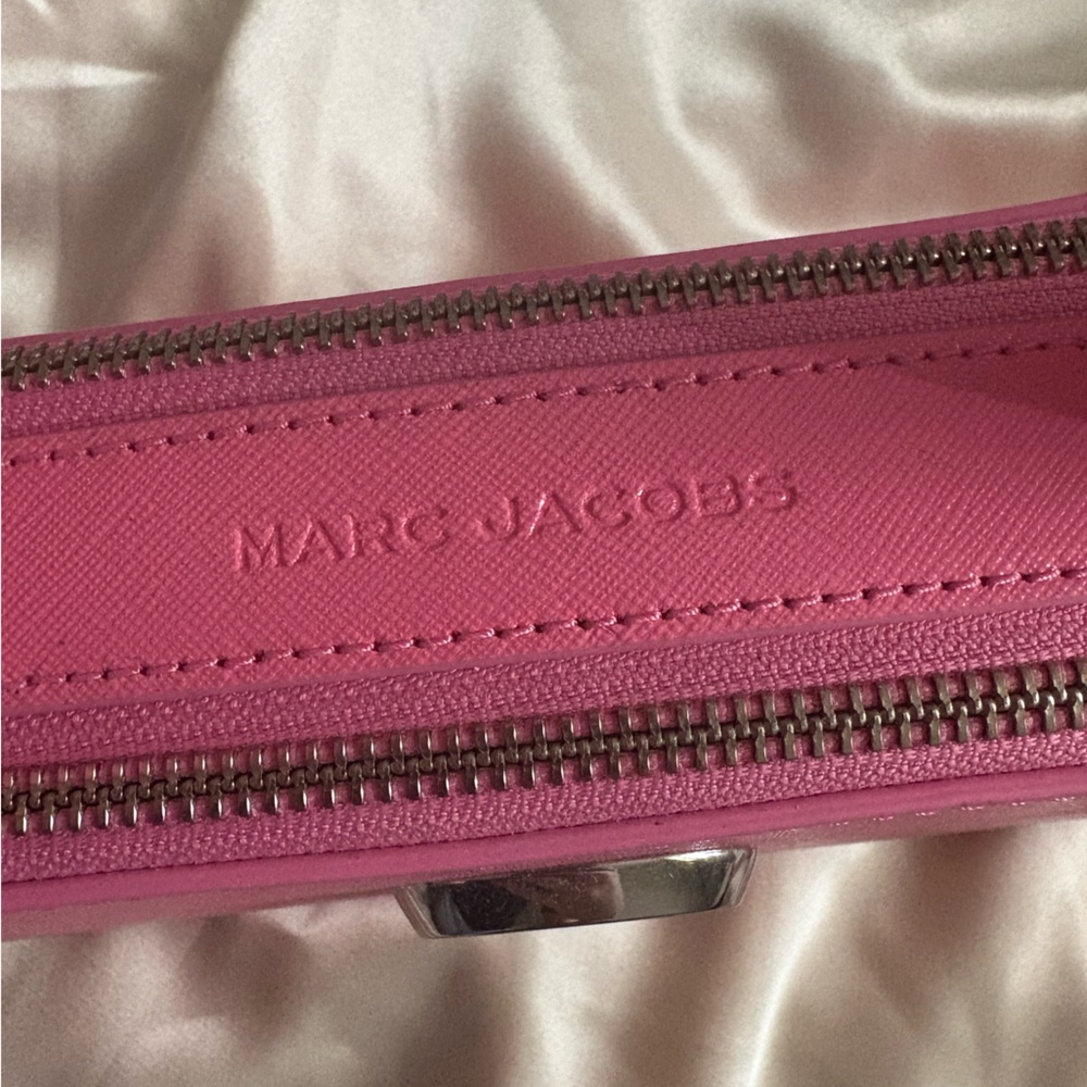🎉 Marc Jacobs
The Slingshot shoulder bag - Picture 2 of 8